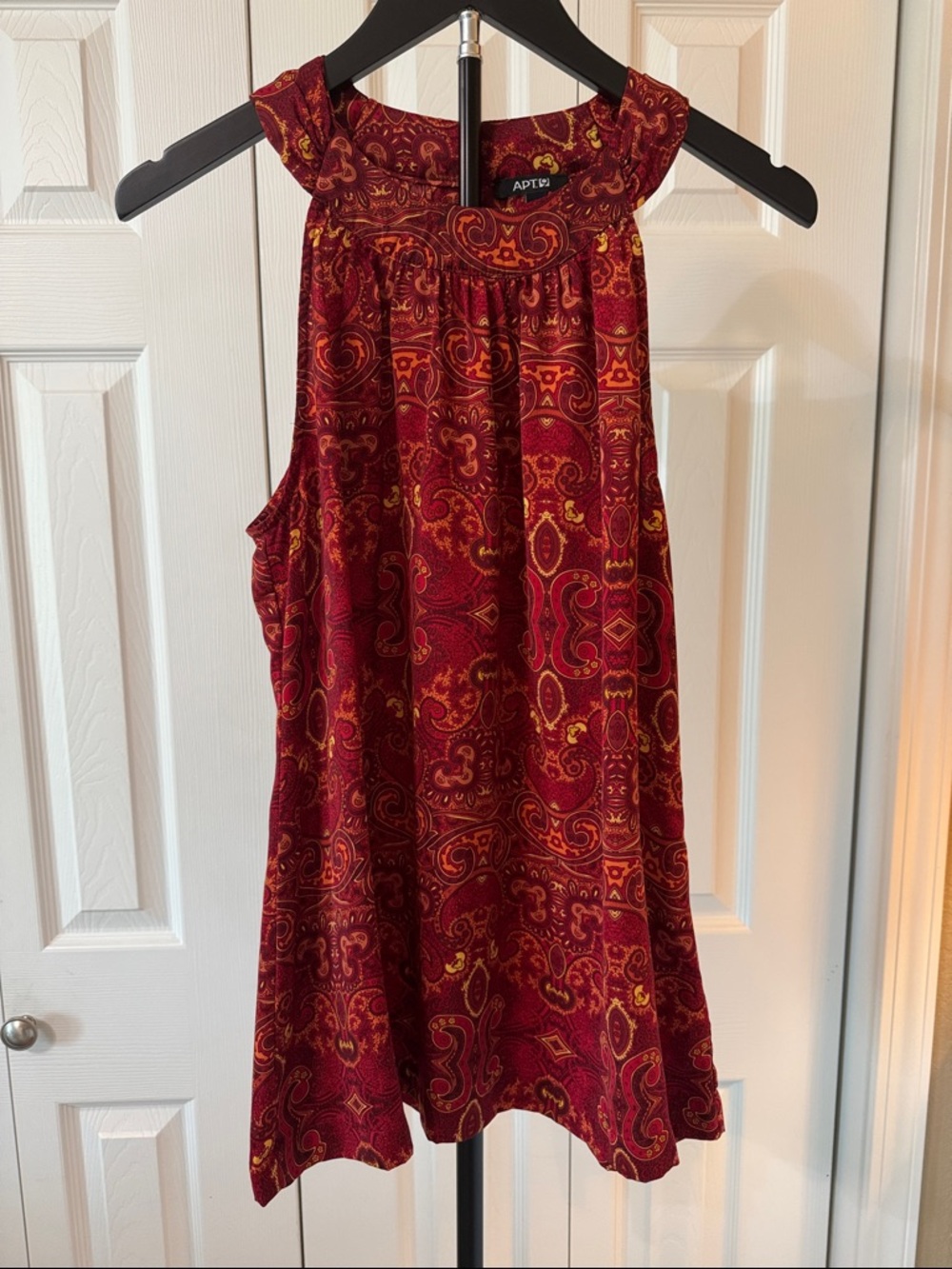 Apt. 9 Women’s Burgundy Paisley Top with Gold Accents